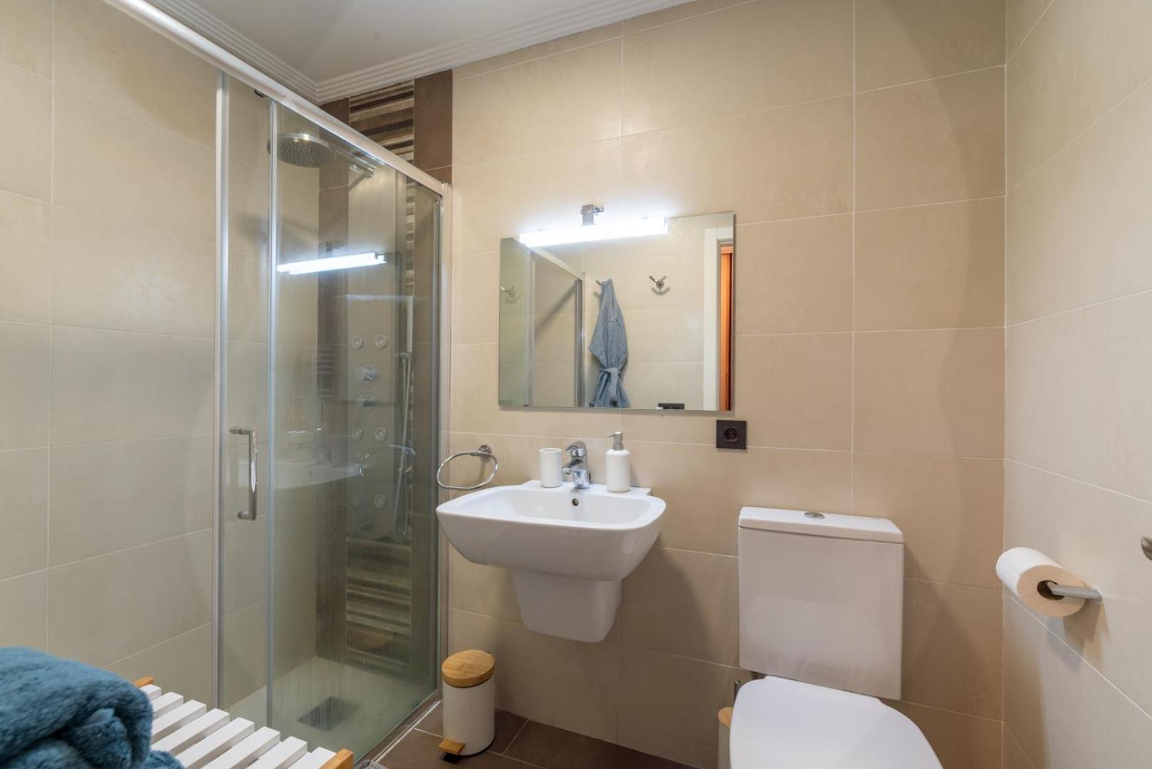 Forum Evolucion Residence Burgos Luaran gambar